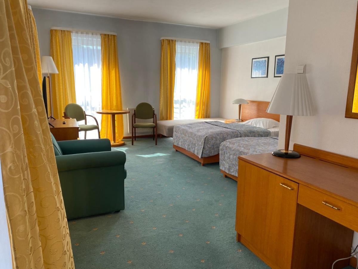 Elekt Czaplinek Hotel Eksteriør billede
